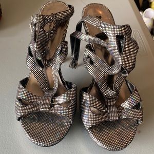 Slightly worn silver sparkle heels - women size 8 - Sarah-Jayne